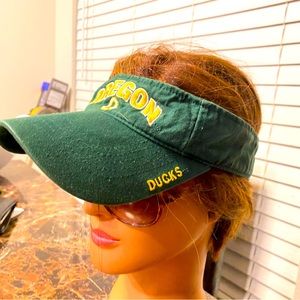 Captivating Headwear NCAA Oregon Duck Women’s Green Gold Baseball Visor Cap